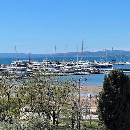 Apartamento Frente Al Mar Roses Exterior foto